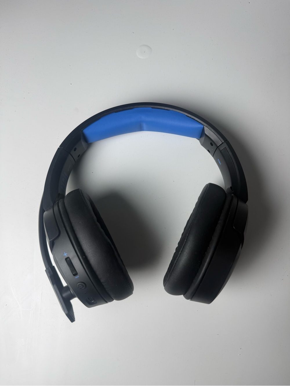 Acer Over-Ear Gaming Headset in Black and Blue
